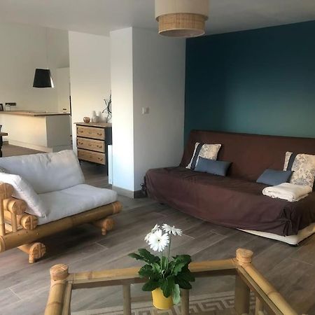 Logement De Plain-Pied Avec Jardin, Terrasse Gurgy エクステリア 写真
