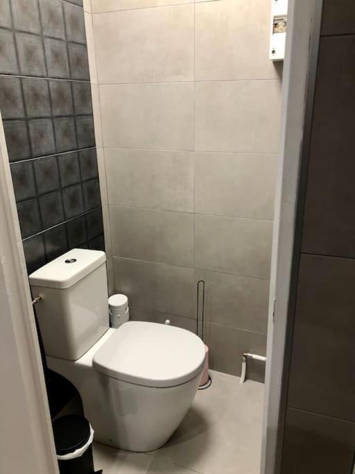 Logement De Plain-Pied Avec Jardin, Terrasse Gurgy エクステリア 写真